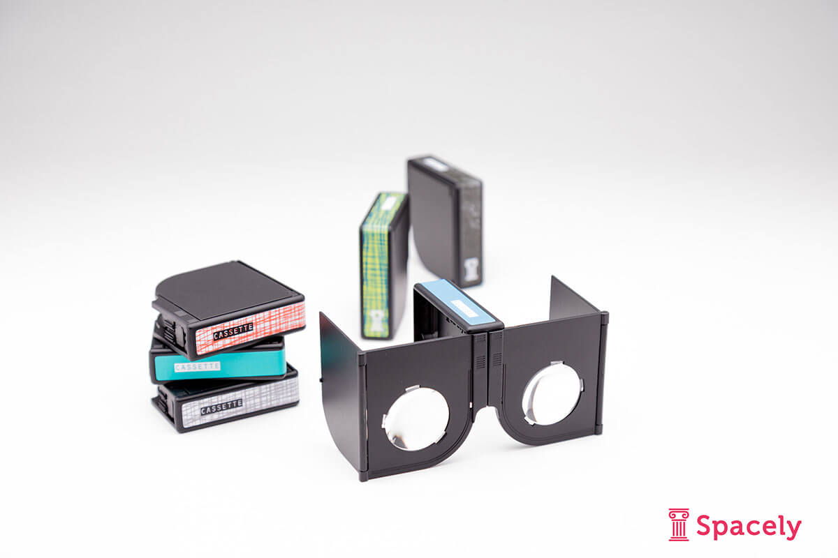 ノベルティや持ち運びに便利な手のひらサイズの小型VRグラスカセット